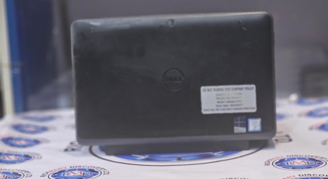 Dell 5175 I Touch screen I detachable core-m I 8GB RAM I 128SSD I keyboard light I 12 inches